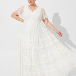 Torrid White Lace Wedding Dress